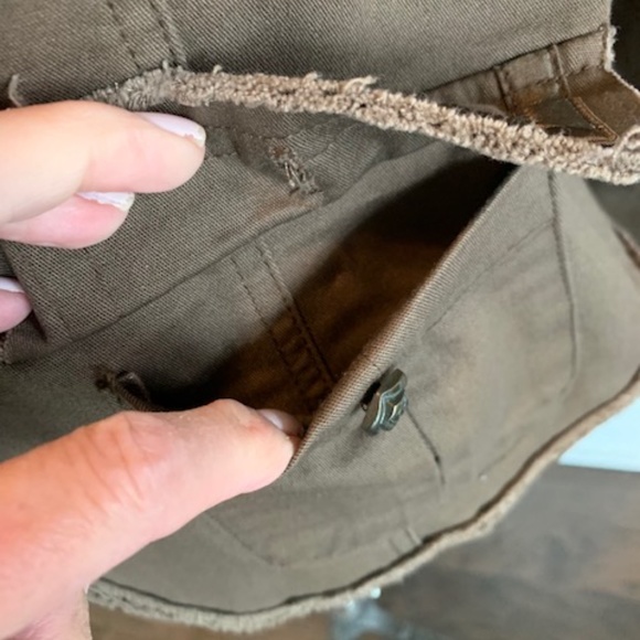 Taheri Beautifully Detailed Utility Jacket - Picture 10 of 16